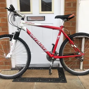 Specialized Hardrock retro mountain bike with Rock Shox suspension - Image 5