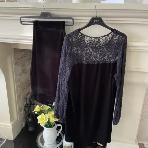 Ladies Black Velvet Tunic Top and Black Velvet Leggings