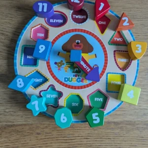 Hey Duggee wooden shape clock 3 in 1 - Image 2