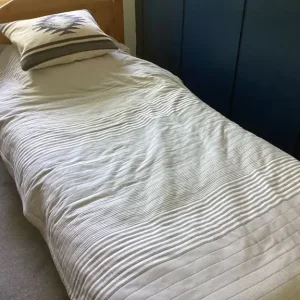 Lovely Oak Single Bed with Mattress - Image 4