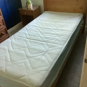 Lovely Oak Single Bed with Mattress - Image 5