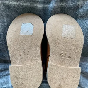 Girls zip up ankle boots size 5 - Image 3