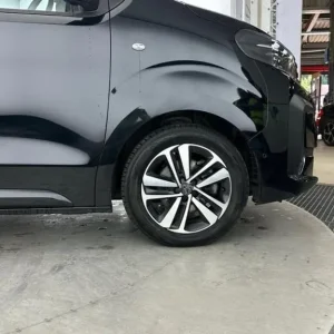2024 Peugeot Traveller Electric 75kWh Allure Long MPV - Image 4