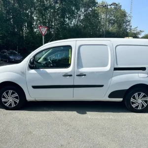 2019 Nissan NV250 Tekna Panel Van 1.5 dCi Diesel Manual - Image 2