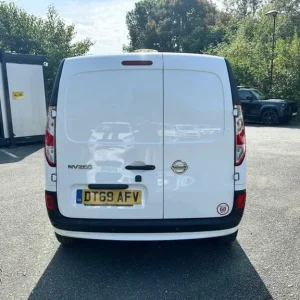 2019 Nissan NV250 Tekna Panel Van 1.5 dCi Diesel Manual - Image 4