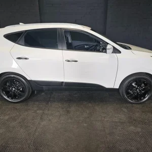 2014 Hyundai Ix35 2.0 CRDi Premium 4WD Estate - Image 7