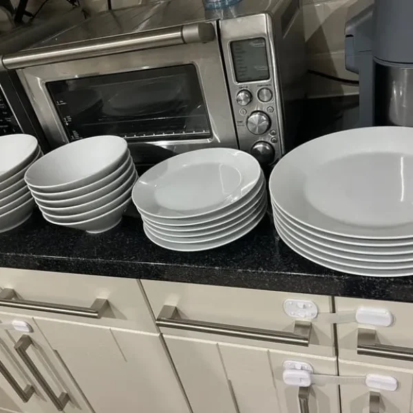 Ikea 24-piece ceramic dinner set
