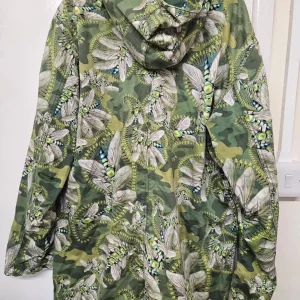Pretty green dragonfly parka and vintage genuine quicksilver jacket - Image 4