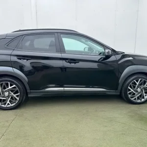 2021 Hyundai KONA Hybrid SUV - Image 3