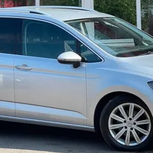 2017 Volkswagen Touran 1.4 TSI BlueMotion SEL MPV - Image 3