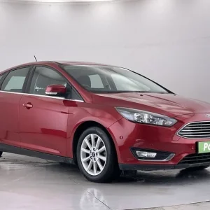 2017 Ford Focus 1.0T EcoBoost Titanium Hatchback
