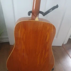 Washburn D11 acoustic guitar - Image 2