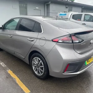 2021 Hyundai Ioniq Electric Hatchback - Image 3