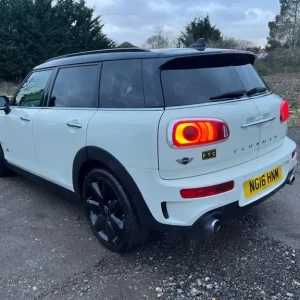 2016 MINI Clubman Cooper SD All4 Auto Estate Diesel - Image 8