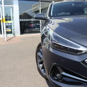 2022 Hyundai i30 1.0 T-GDi MHEV Premium Estate - Image 2