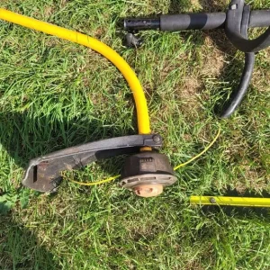 Mc Cullock petrol strimmer with brush cutter, hedge cutter and rotavator - Image 6