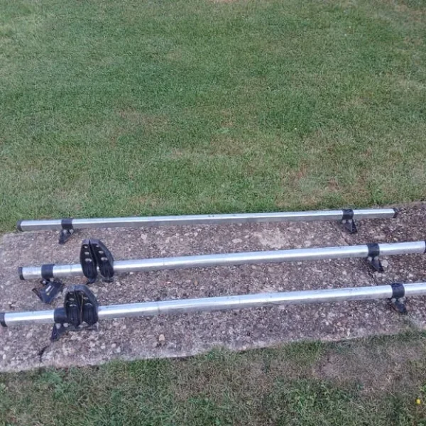 Rhino roof bars