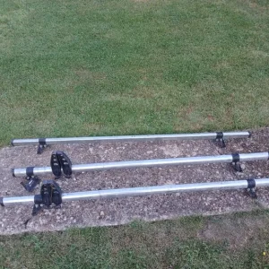 Rhino roof bars