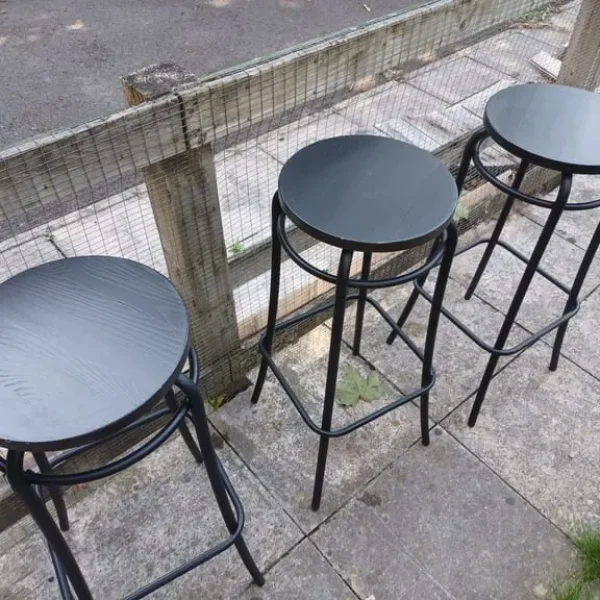 X 3 breakfast/bar stools