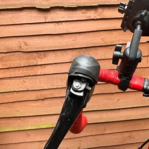 Giant FCR 330 Road Bike – Medium Frame - Image 2