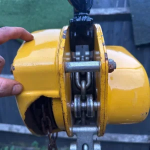 Yale VSIII Hand Chain Hoist Set with Beam Clamps and Armorgard BK2 - Image 2