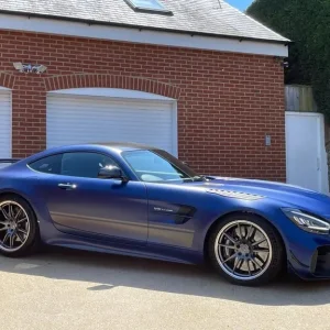 2019 Mercedes-Benz AMG GT R PRO 4.0 V8 BiTurbo 2dr Coupe - Image 4