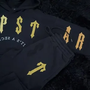 Trapstar tracksuit irongate size M - Image 4