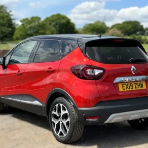 2019 Renault Captur 1.3 TCe GT LINE Automatic SUV - Image 4