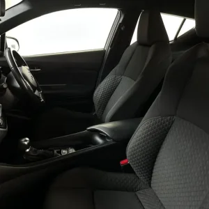 2021 Toyota C-HR 1.8 VVT-h Hybrid Hatchback - Image 7