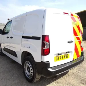 2024 Vauxhall Combo 2300 Prime Turbo Diesel Van with Side and Rear Damage - Image 7