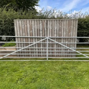 15ft galvanised gate - Image 2