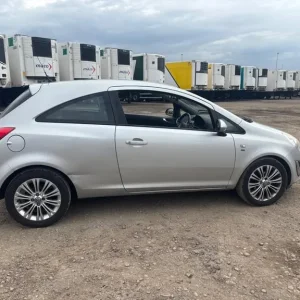 2012 Vauxhall Corsa 1.3 CDTi ecoFLEX SE 3dr HATCHBACK Diesel Manual - Image 2
