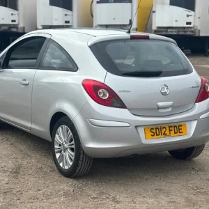 2012 Vauxhall Corsa 1.3 CDTi ecoFLEX SE 3dr HATCHBACK Diesel Manual - Image 5