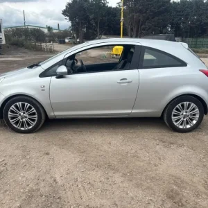2012 Vauxhall Corsa 1.3 CDTi ecoFLEX SE 3dr HATCHBACK Diesel Manual - Image 6