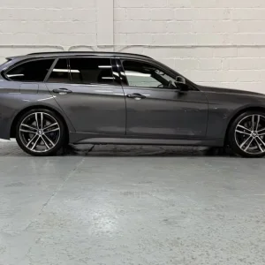 2019 BMW 3 Series 320i M Sport Shadow Edition - Image 2