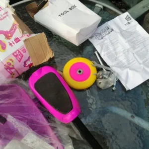 Childs scooter seat and wheel - Image 4