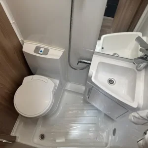 2017 Swift Escape 685 6-Berth Motorhome with Rear Lounge - Image 7