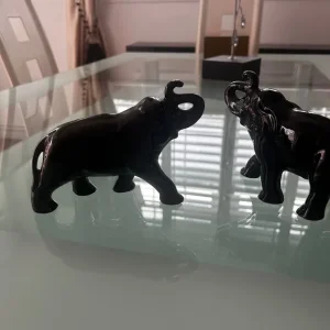 Pair of vintage black elephants - Image 2