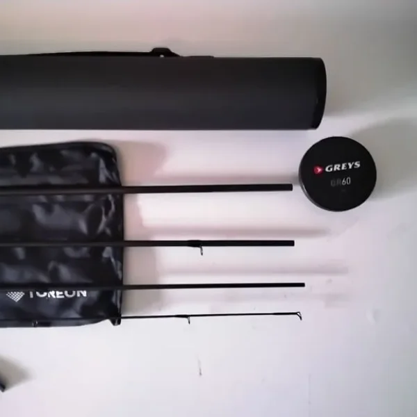 GREYS GR60 FLY ROD 9' #6 IN VERY GOOD CONDITION