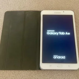 White Samsung Galaxy Tab A6 7” with case