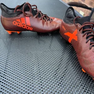 Adidas Techfit X football boots