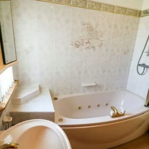 2 bedroom maisonette - Image 6