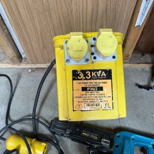 MAKITA COLATED SCREW GUN 3.3KVA TRANSFORMER AND 4 LEADS - Image 3