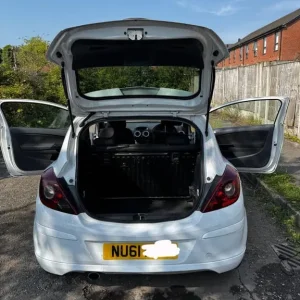 2011 Vauxhall Corsa 1.2 16v 3-door hatchback - Image 2