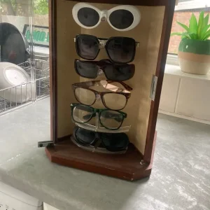 Sunglasses wooden rotating display cabinet