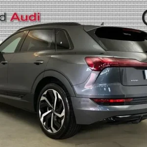 2022 Audi e-tron Black Edition 55 Quattro - Image 3