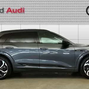 2022 Audi e-tron Black Edition 55 Quattro - Image 4