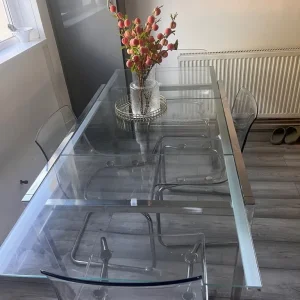 Extendable dining table and chairs - Image 6