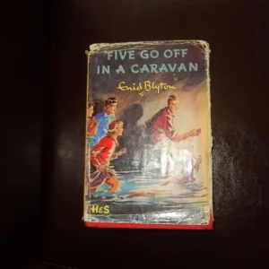 ENID BLYTON FIVE GO OFF IN A CARAVAN 1962