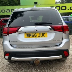 2016 Mitsubishi Outlander 2.3 Diesel 4x4 5-door SUV - Image 6